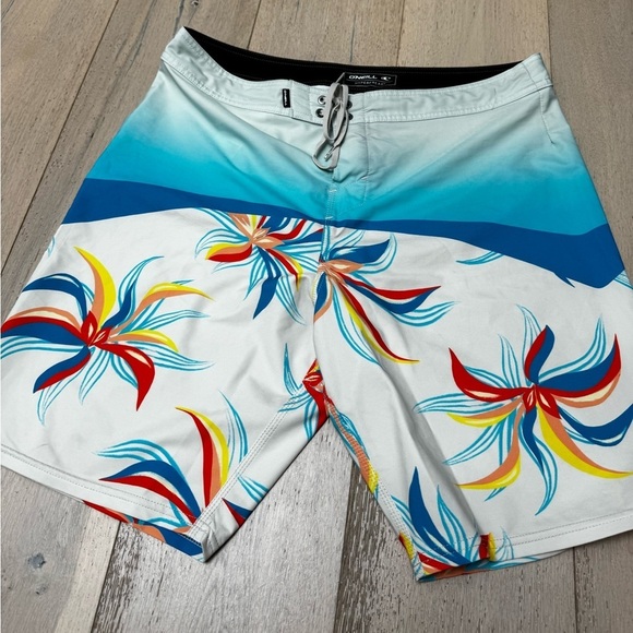 O’Neill men’s swimsuit board shorts, swim size 36 large - Picture 1 of 2